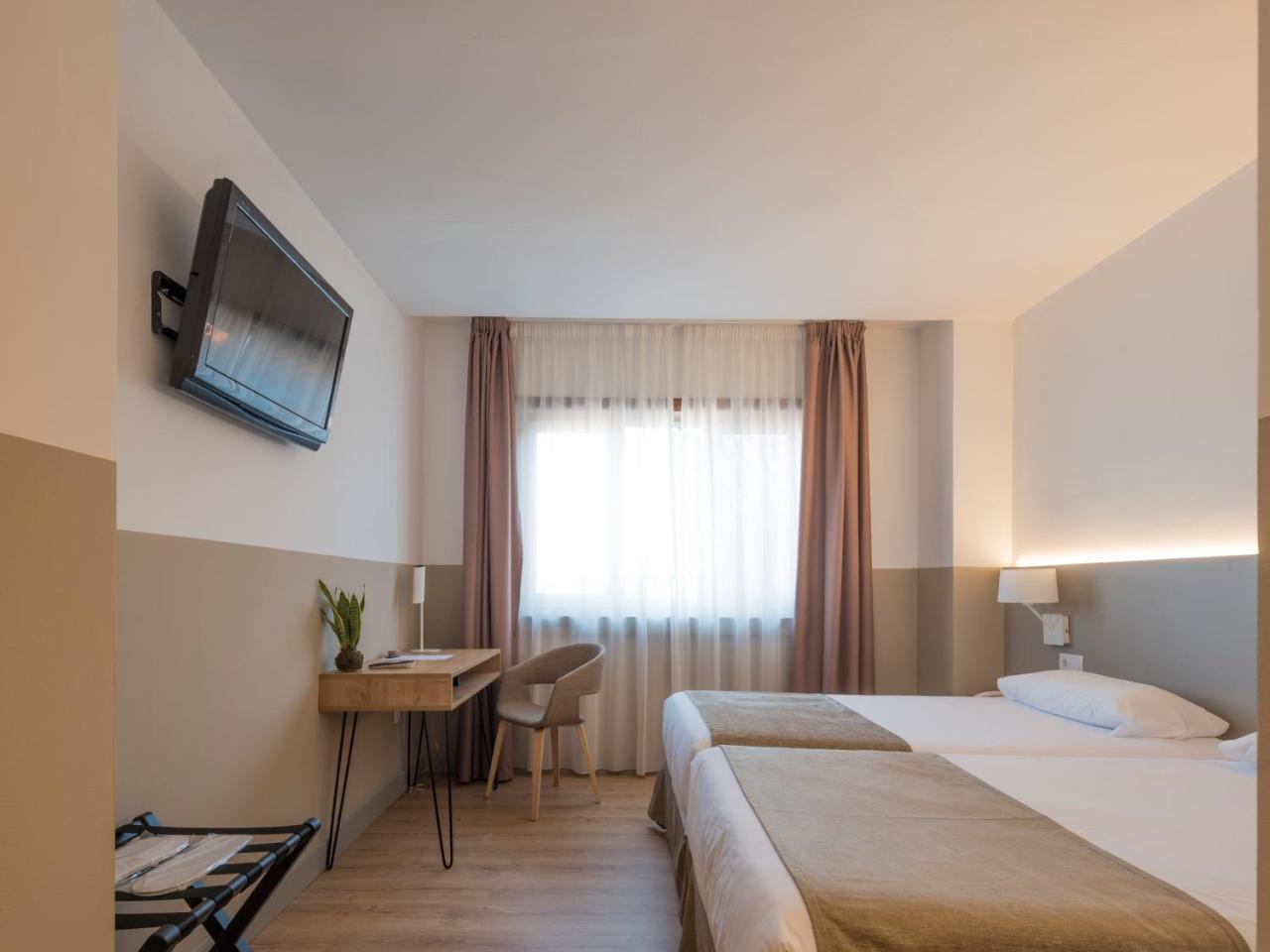 Hotel Airinos 3* 칸가스데모라조 외부 사진