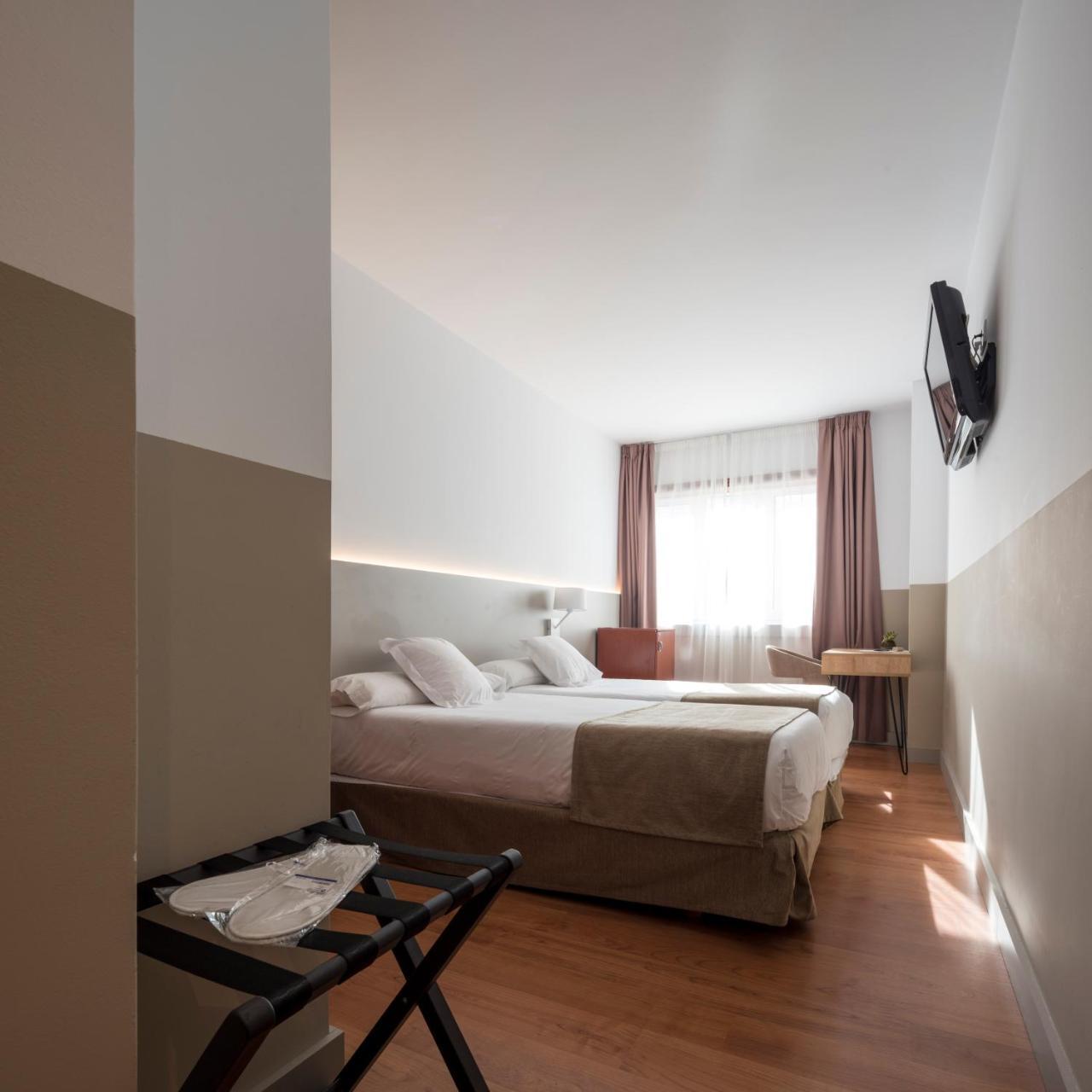Hotel Airinos 3* 칸가스데모라조 외부 사진